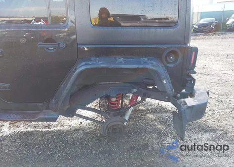 2015 Jeep Wrangler Unlimited Sport from USA, damaged, VIN 1C4HJWDGXFL701386